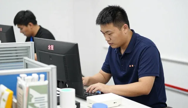 礼品采购发展促进线上店铺运营市场增长
